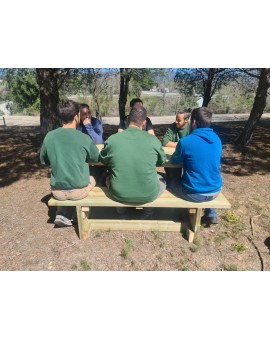 Tavolo da picnic MASGAMES CALELLA con panche indipendenti.